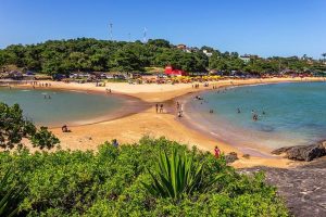 praia de guarapari espírito santo